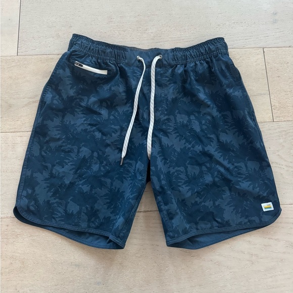 Vuori Bank Shorts Blue Indigo Multi Palm Men’s Size XXLarge 7” Inseam Pull On - Picture 4 of 8